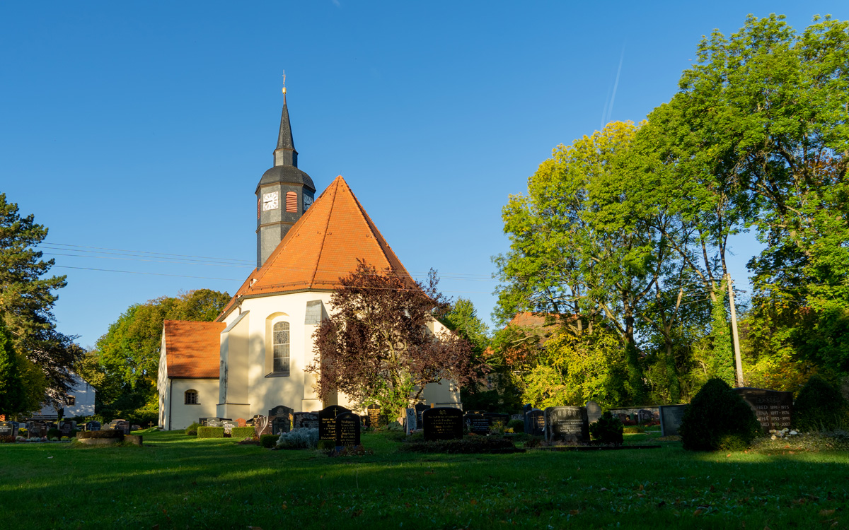 Ihre heutige Gestalt erhielt die Kirche bei einem Umbau in den Jahren 1609/10.