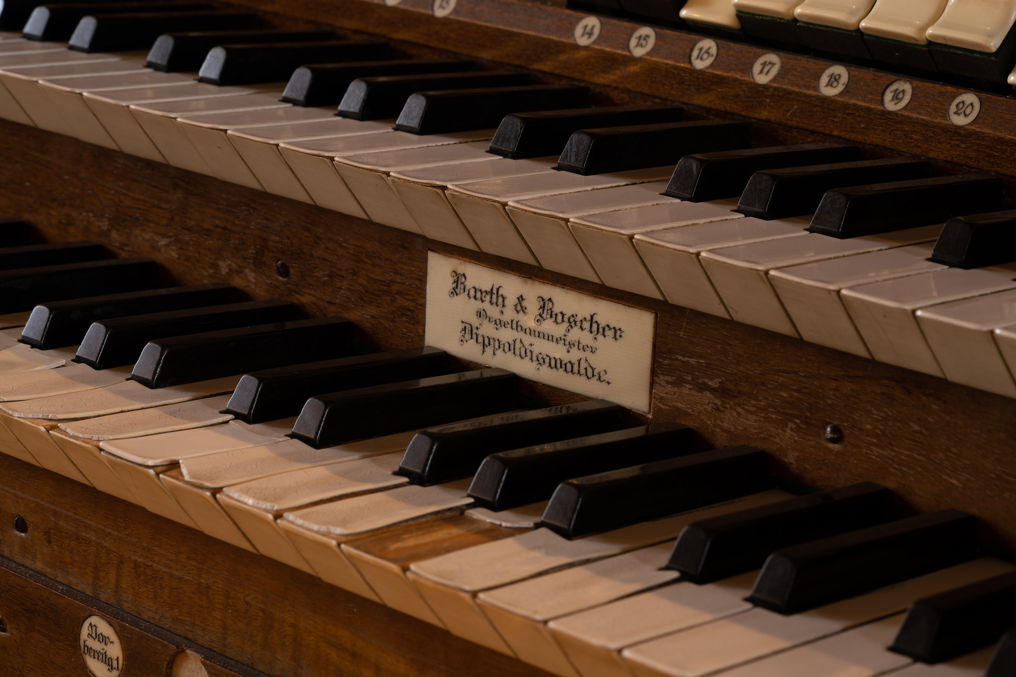 Manual der alten Orgel in Grumbach – © Clemens Henker 2023
